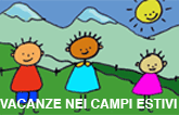 disegno bimbi che si tengono per mano con sfondo montagne - logo rubrica vacanze dei bambini nei campi estivi
