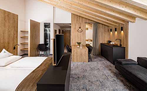 le camere per famiglie numerose dell'hotel schneeberg del trentino alto adige