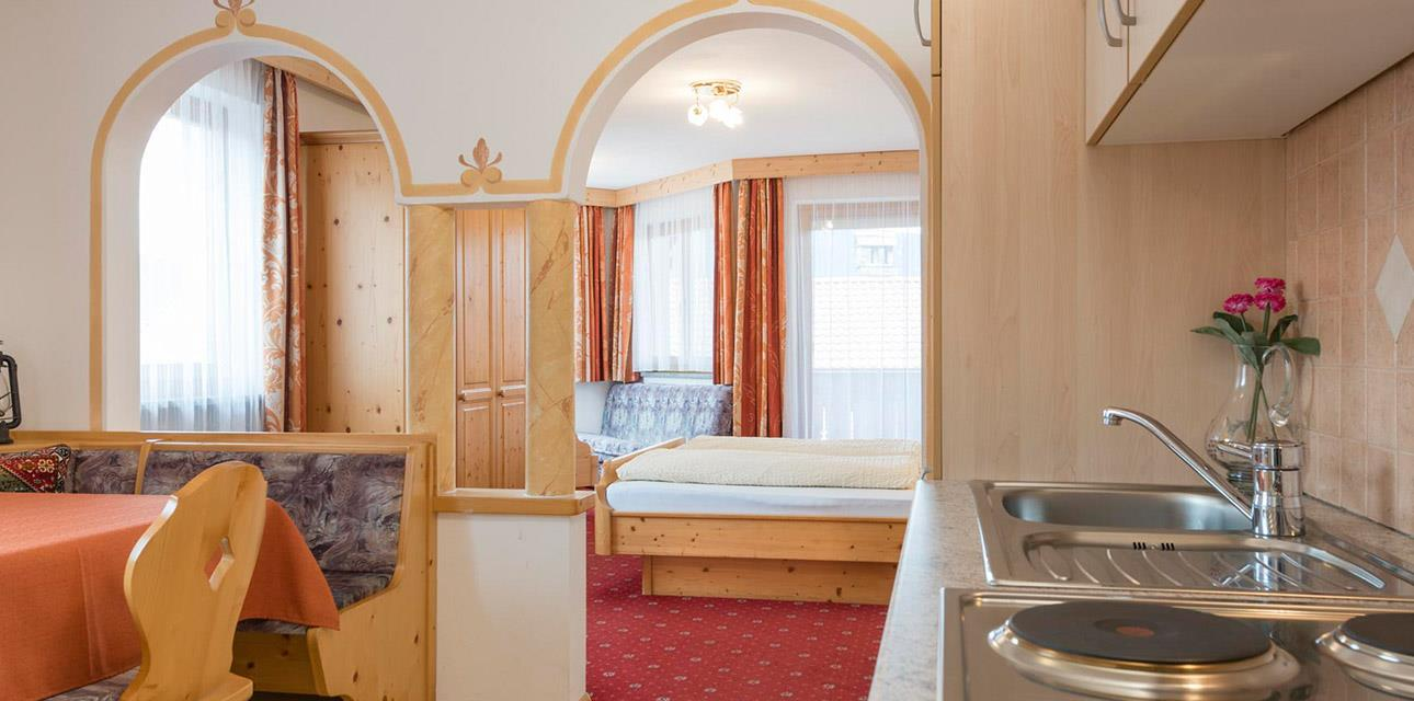 la cucina a chilometro 0 dell'Hotel Stroblhof è un hotel per famiglie con bambini per le vacanze delle famiglie in Alto Adige i Val Passiria per chi cerca vacanze benessere